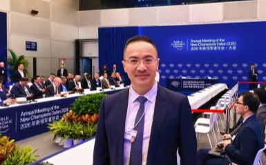Kmind Appears at Davos | XinhuaNet Exclusive Interview with Noah Xie: Building Bridges Through “Innovation at Scale” to Share Opportunities with the World